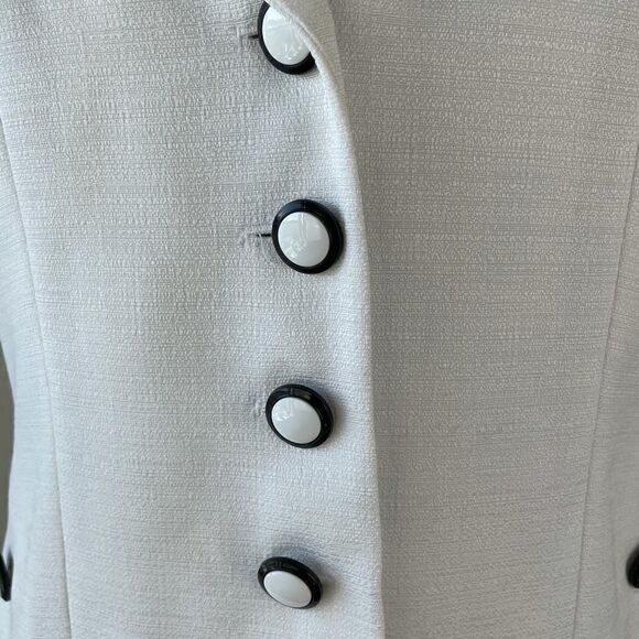 NWT Sag Harbor Suit White Jacket and Skirt Size 10 - Picture 3 of 16